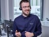 Lekkerland Mitarbeiter mit Headset im Büro